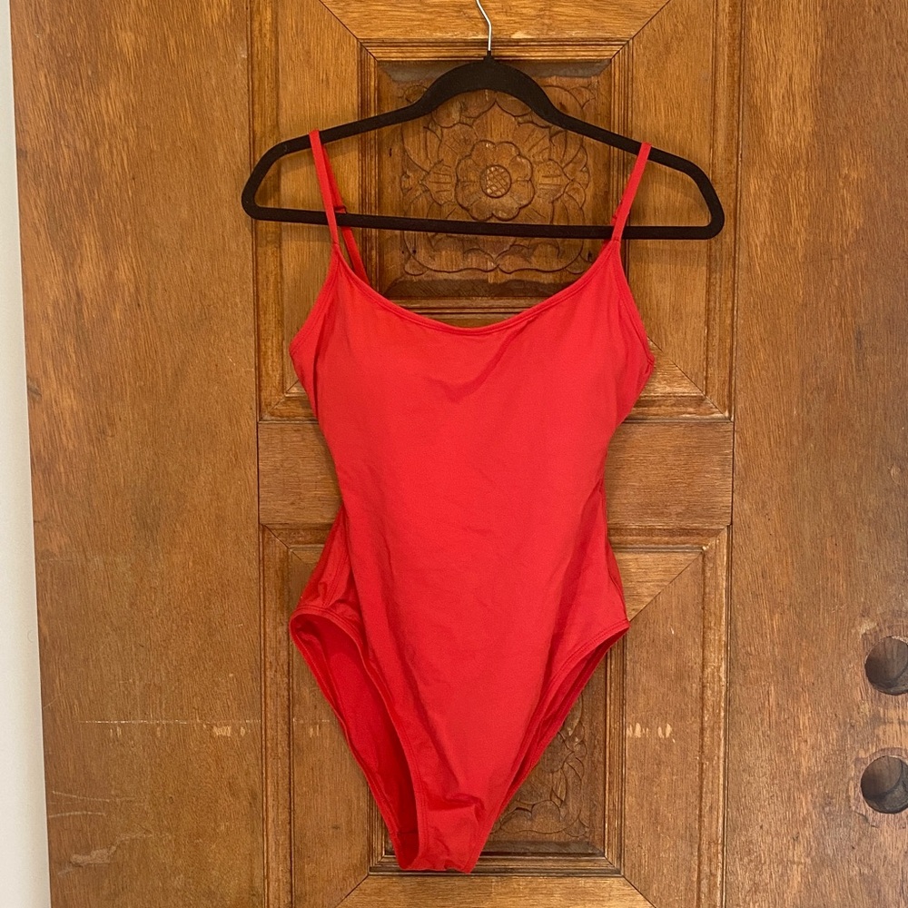 Andie The Amalfi One Piece Swimsuit Red Cherry long torso M tall